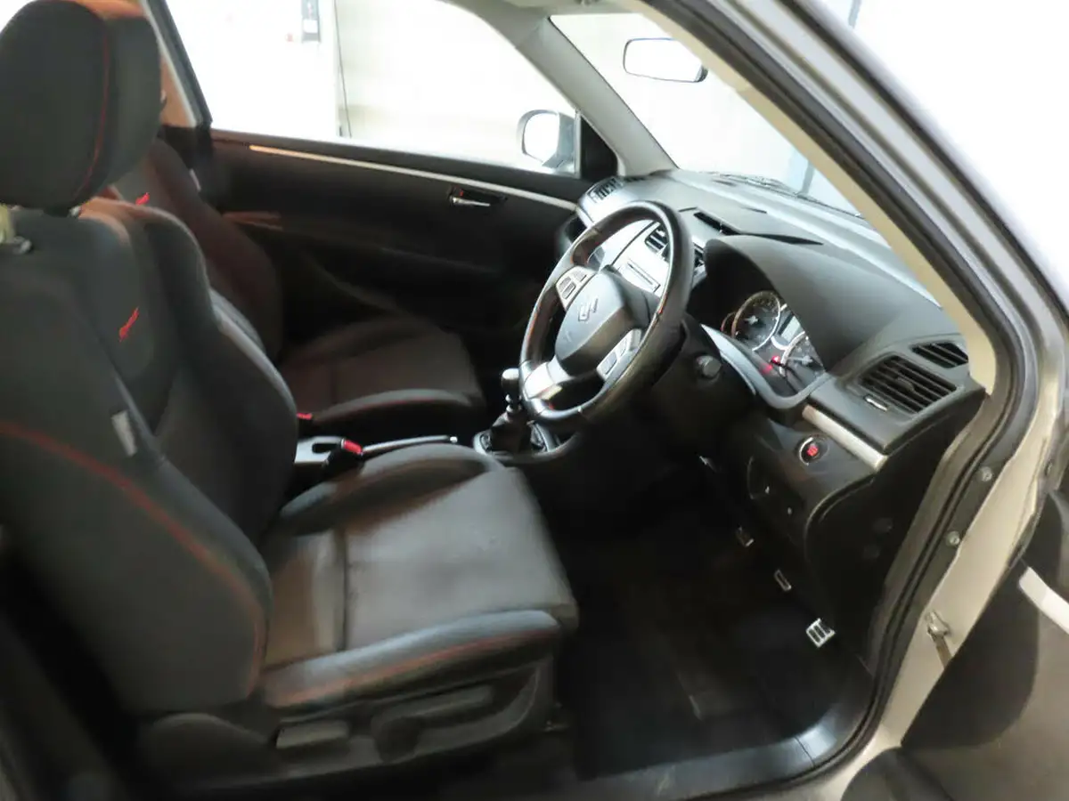2016-suzuki-swift-16-sport-3d-big-9