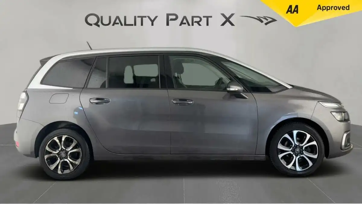 2019-citroen-grand-c4-spacetourer-12-puretech-flair-big-1