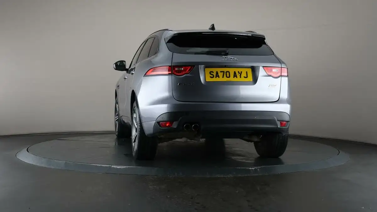 2020-jaguar-f-pace-20-i4d-chequered-flag-180ps-big-45