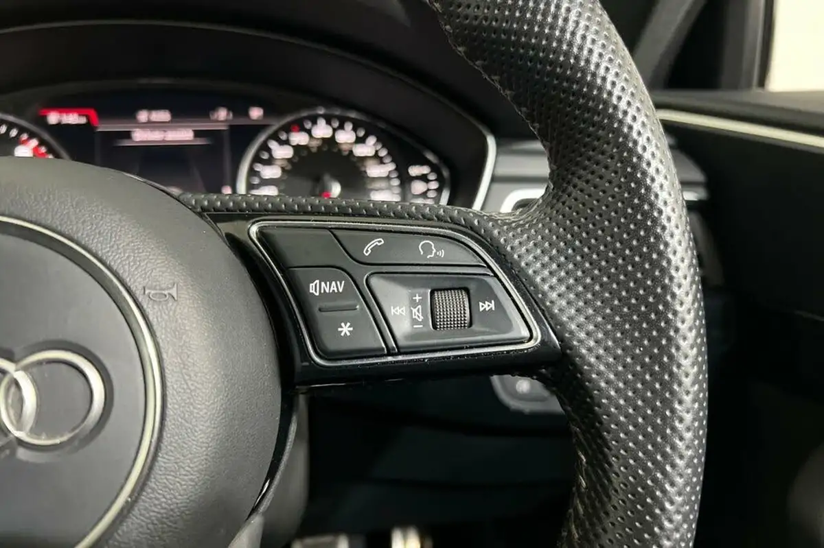 2019-audi-a4-20-35-tfsi-black-edition-big-24
