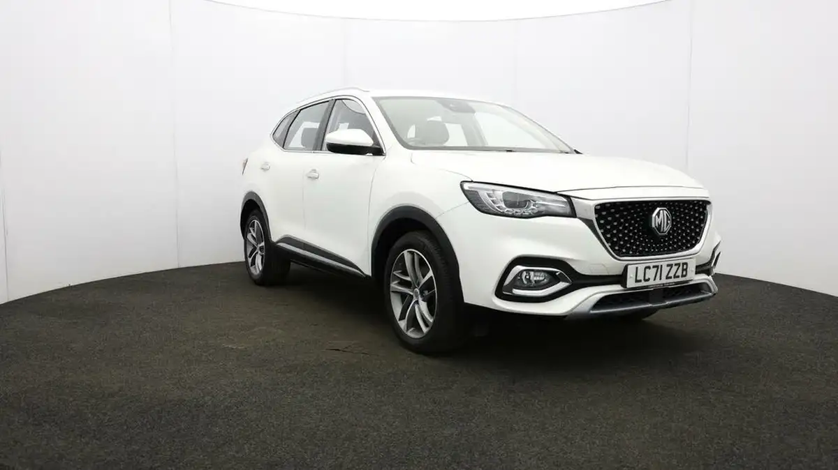 2021-mg-hs-15t-gdi-excite-162ps-big-39