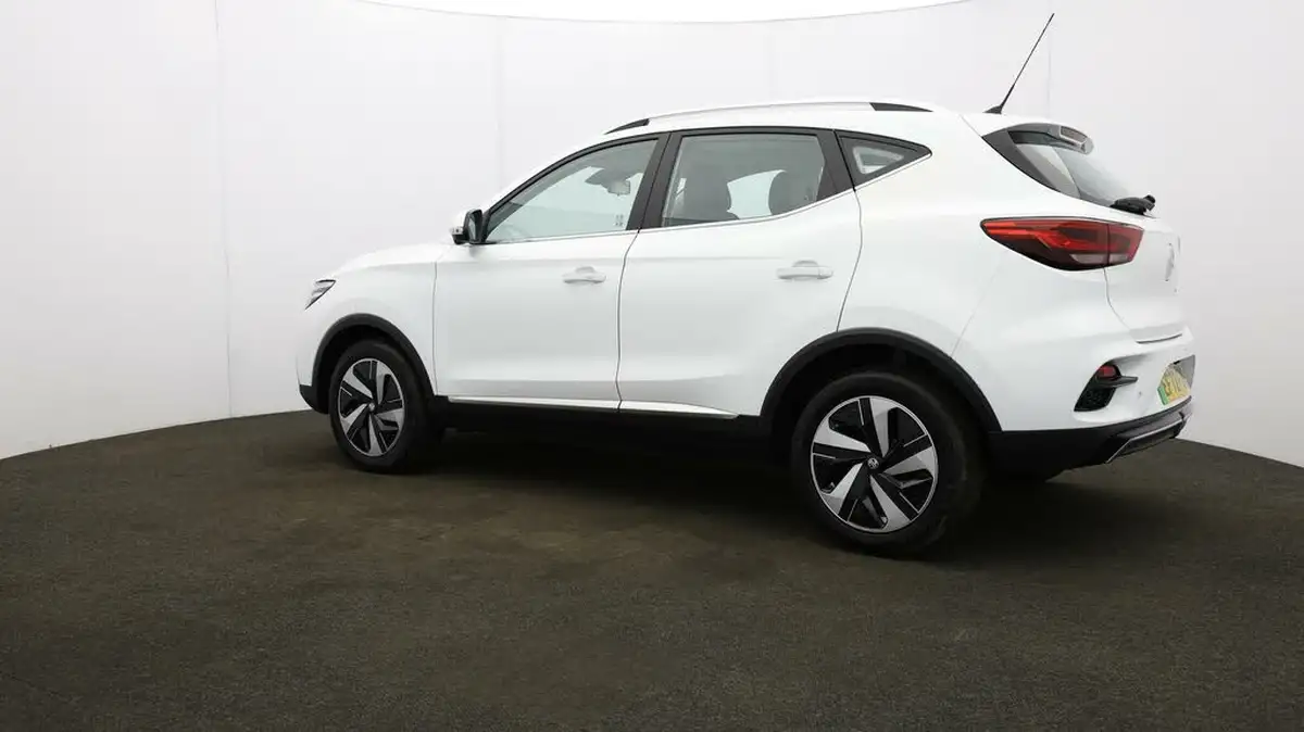 2023-mg-zs-suv-e-trophy-connect-ev-156ps-long-range-big-63