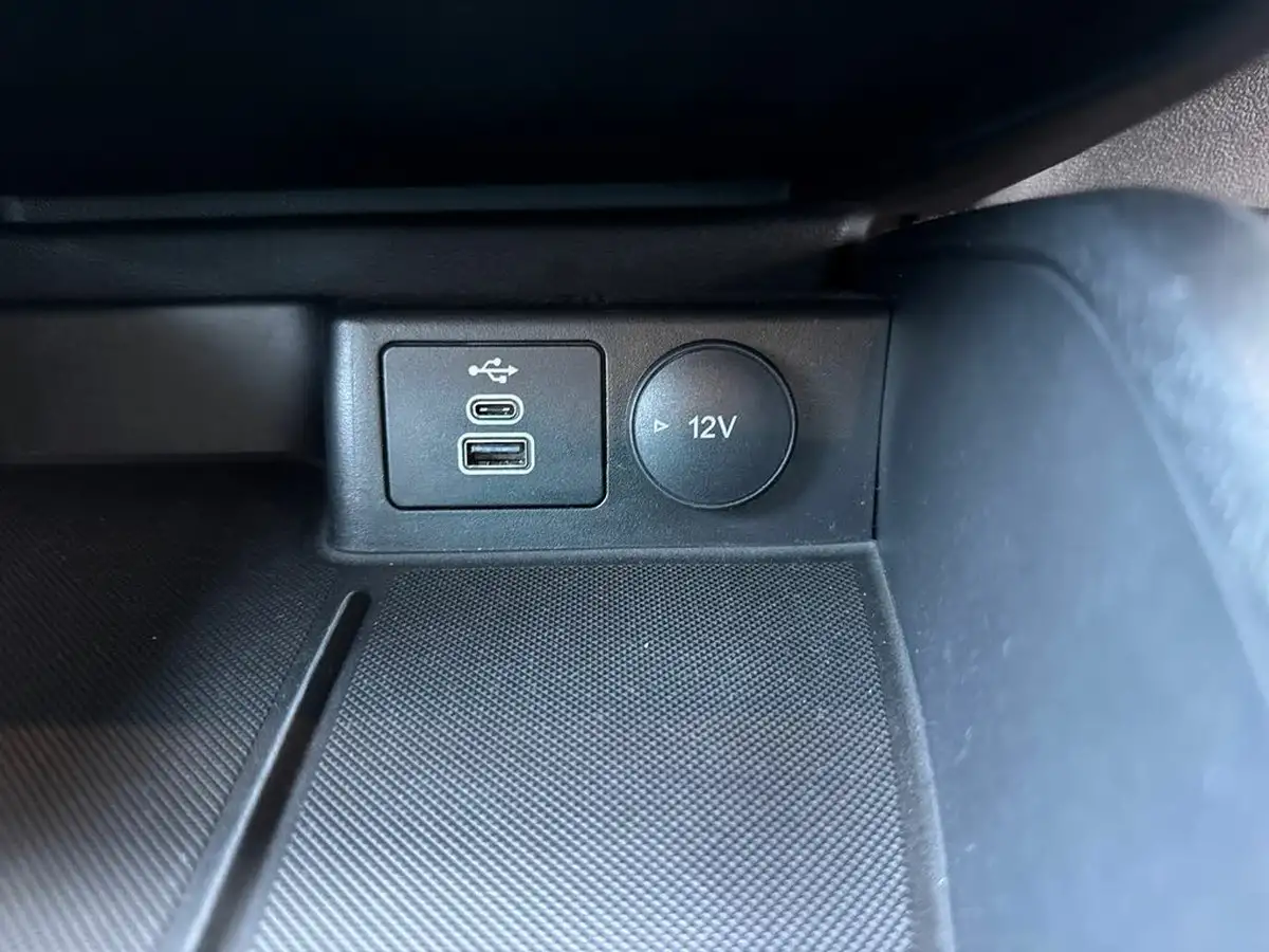 2022-ford-focus-10t-st-line-125ps-hatchback-big-23