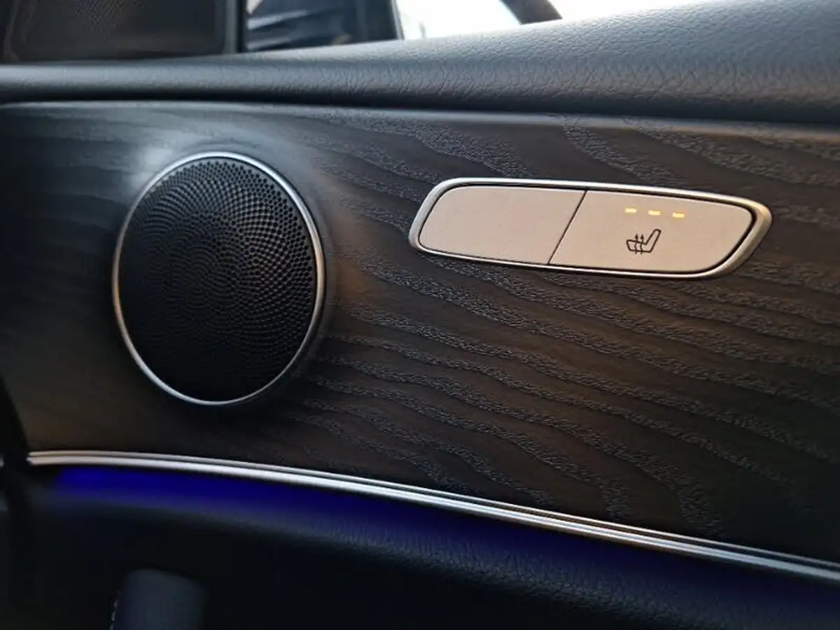 2022-mercedes-benz-e-class-20d-e300de-amg-line-premium-306ps-estate-5d-big-12