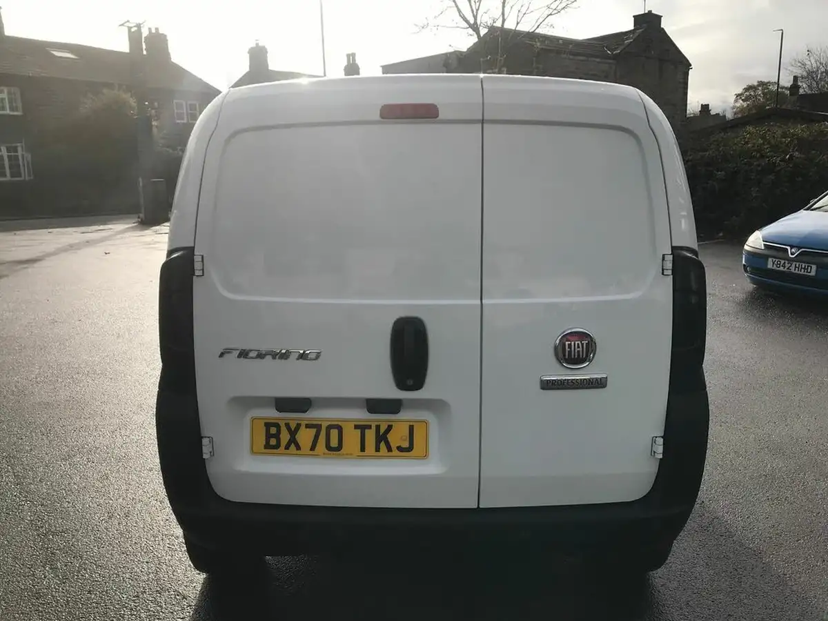 2020-fiat-fiorino-13td-cargo-tecnico-big-9