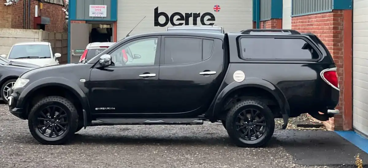 2014-mitsubishi-l200-25td-barbarian-auto-big-3