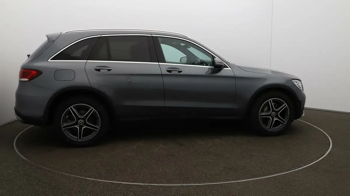 2019-mercedes-benz-glc-class-20d-glc220d-amg-line-station-wagon-5d-4matic-plus-big-8