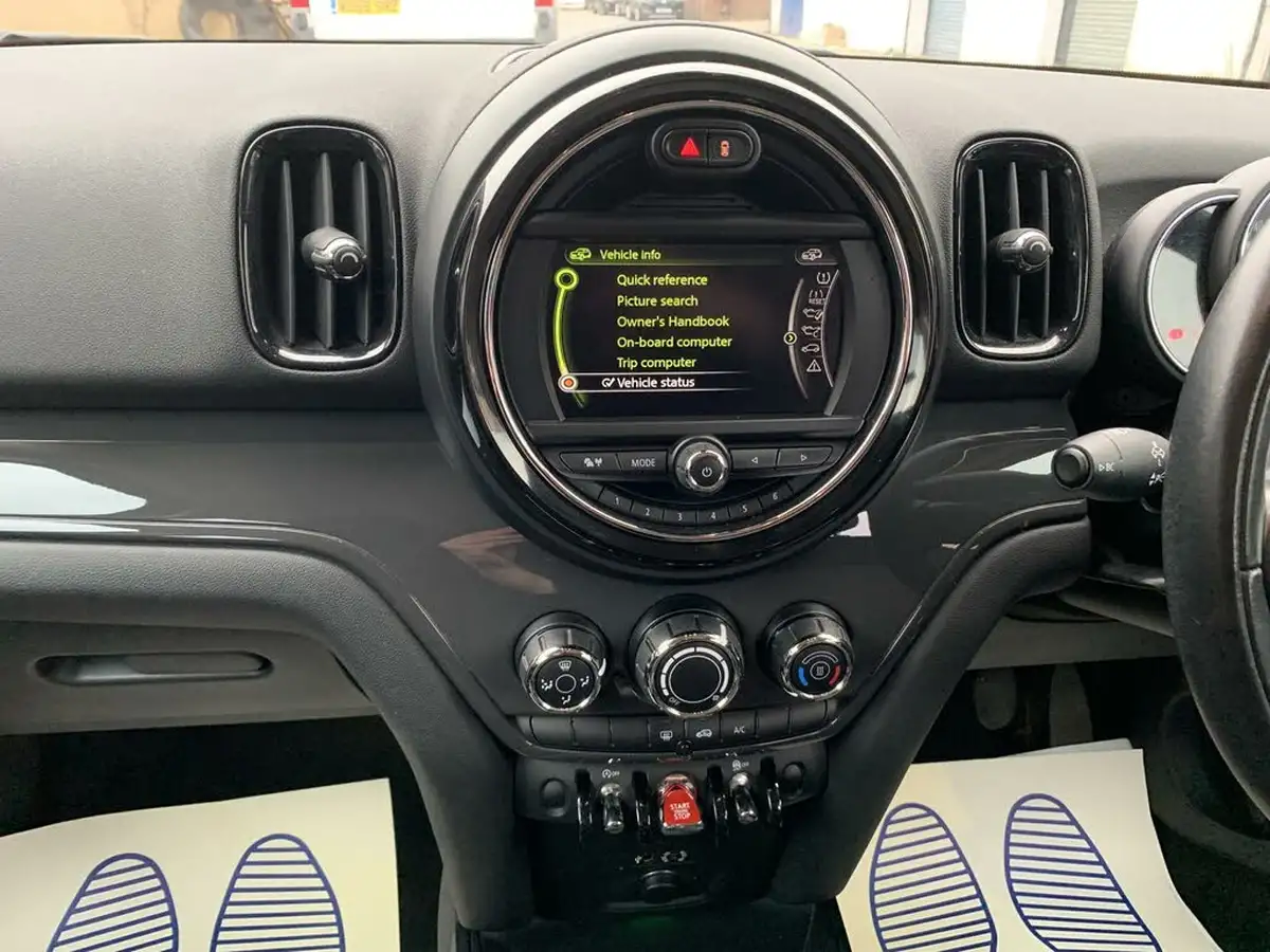 2017-mini-countryman-15-cooper-ss-big-19