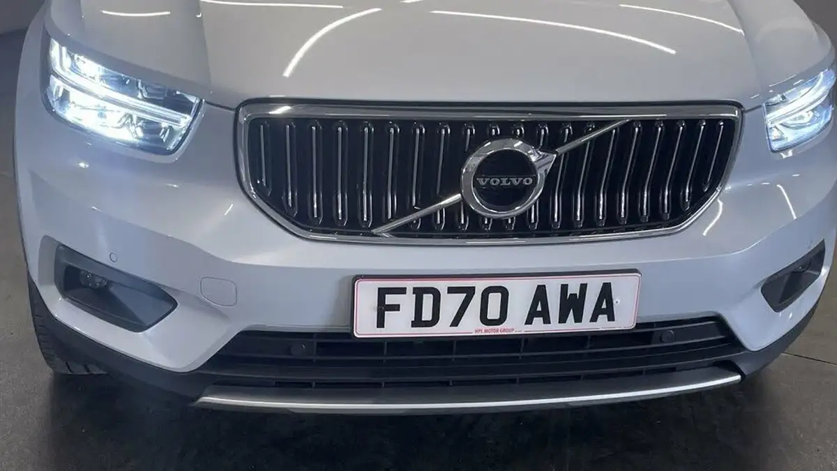 2020-volvo-xc40-20-b4-inscription-big-9