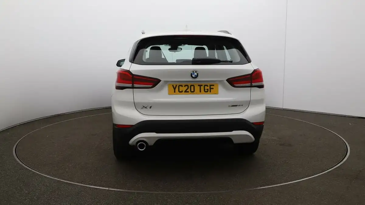 2020-bmw-x1-15-sdrive18i-sport-big-54