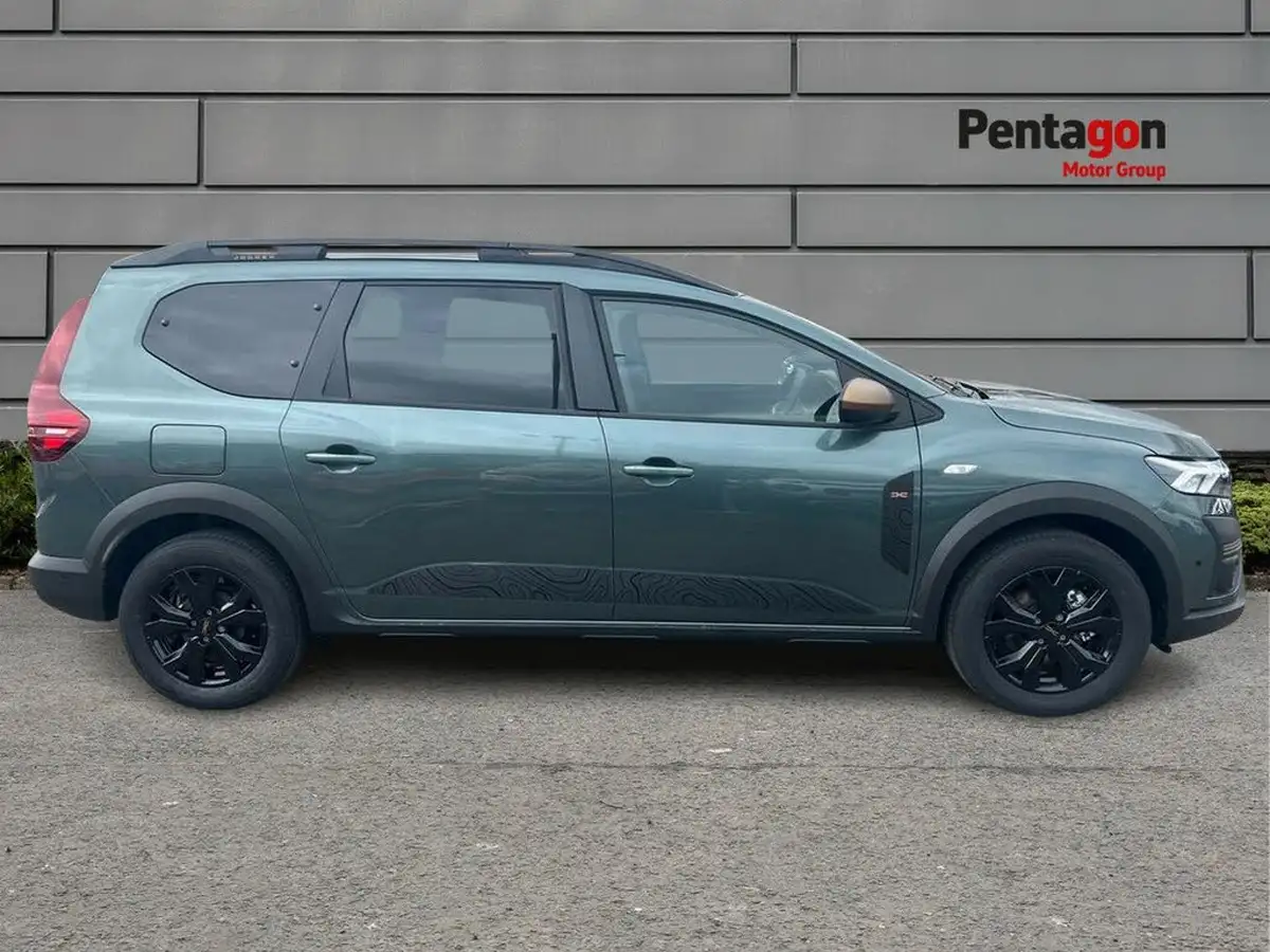2025-dacia-jogger-10-tce-extreme-big-12