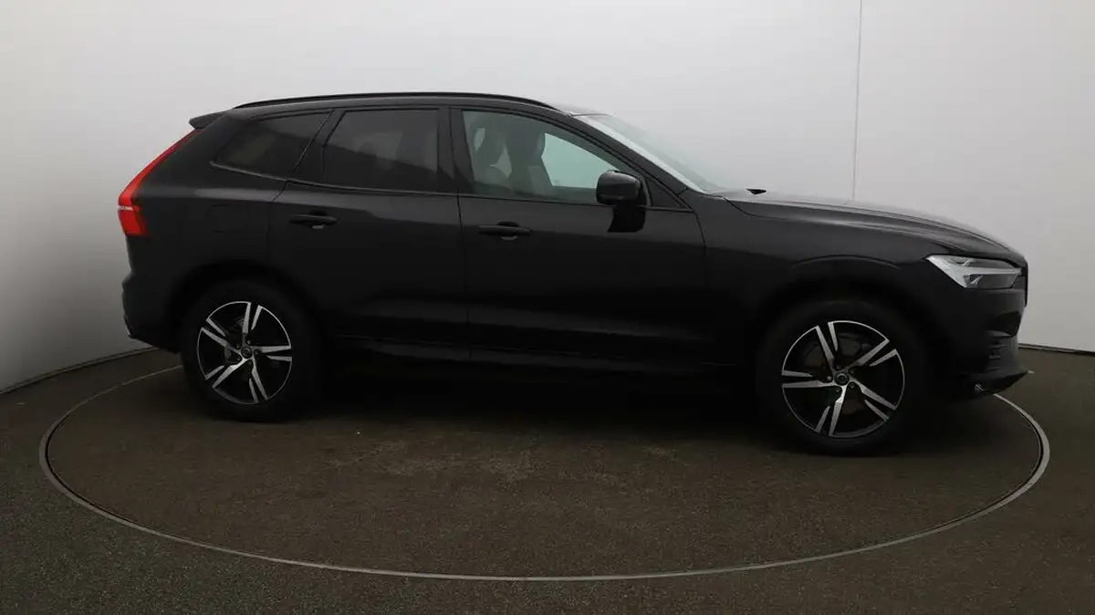 2021-volvo-xc60-20-b5-r-design-awd-big-39