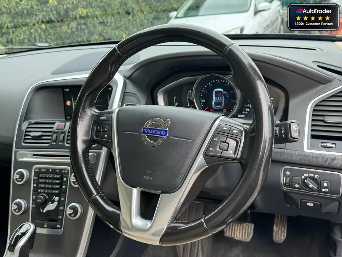 2015-volvo-xc60-20td-d4-se-lux-190bhp-nav-geartronic-big-9
