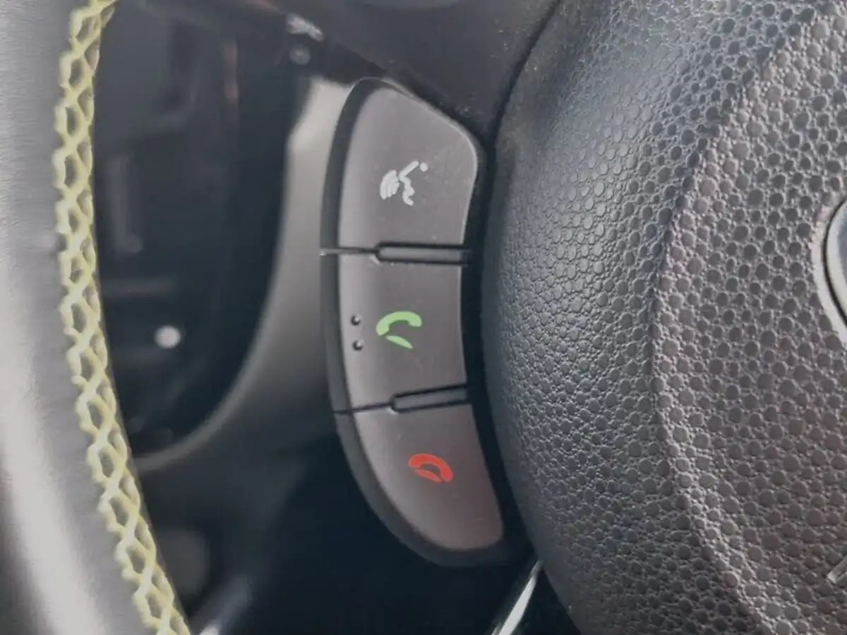 2016-kia-soul-16crdi-connect-big-12