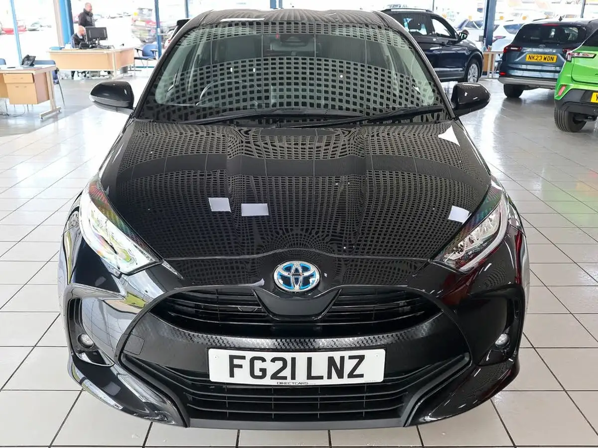 2021-toyota-yaris-15-vvt-i-design-big-4