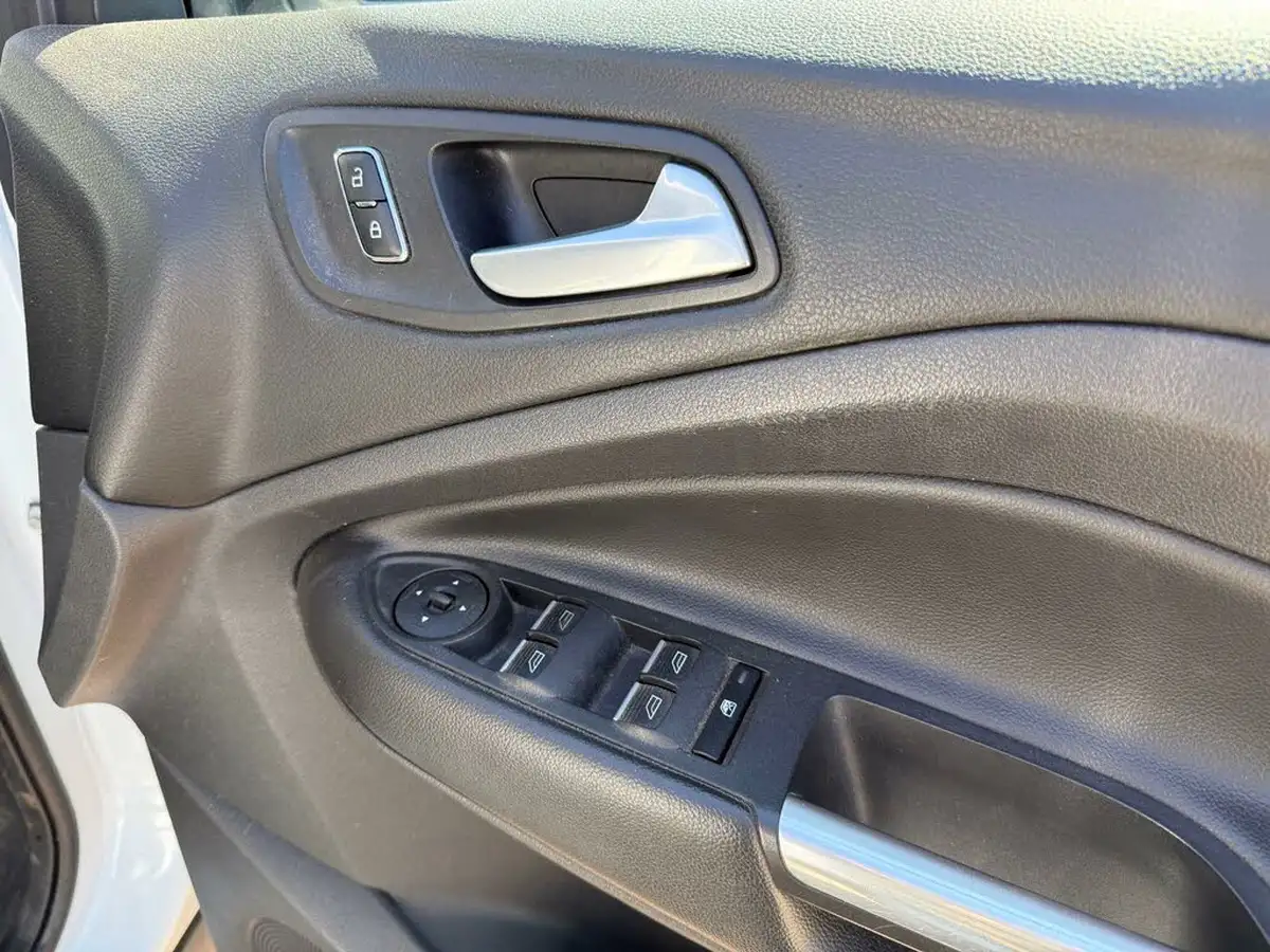 2015-ford-kuga-20tdci-titanium-x-sport-180ps-awd-big-67