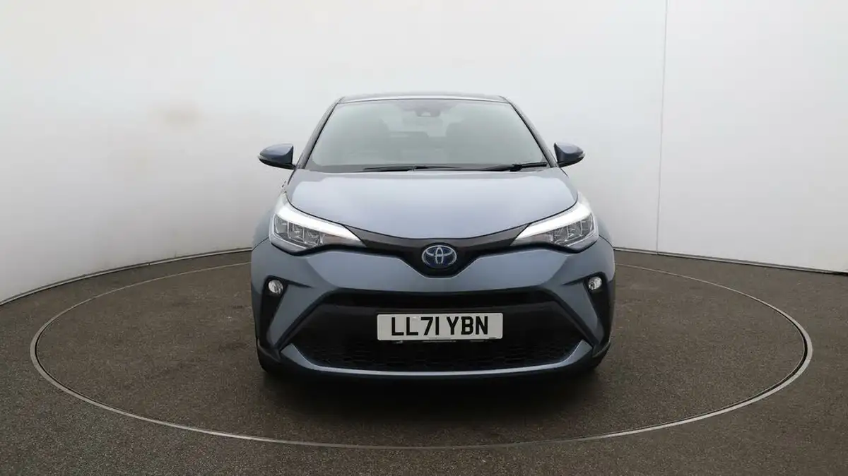2022-toyota-c-hr-18-vvt-i-design-big-1
