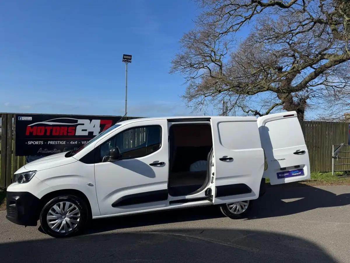 2021-peugeot-partner-15-bluehdi-1000-professional-100ps-eu6dt-panel-big-30