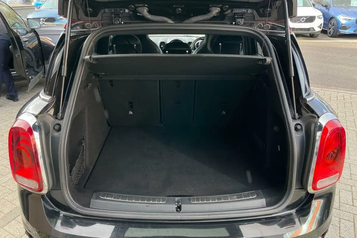 2019-mini-countryman-20-john-cooper-works-big-18