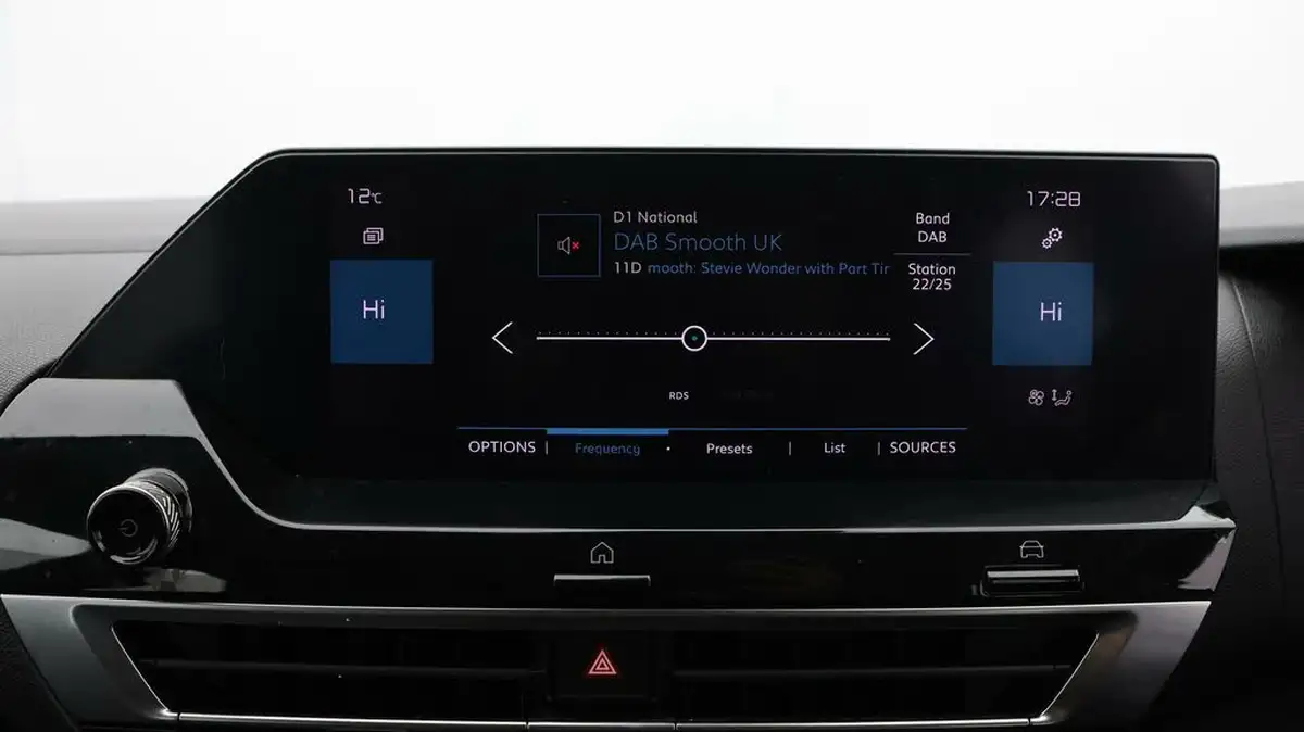 2021-citroen-c4-15bluehdi-sense-plus-110ps-big-10