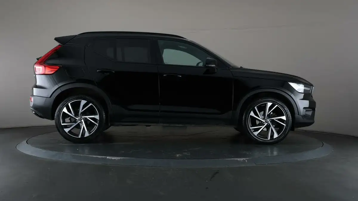 2020-volvo-xc40-20td-d3-r-design-pro-geartronic-big-60