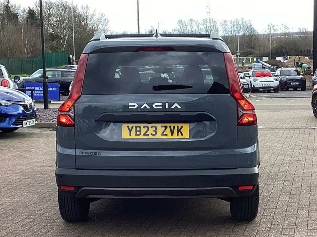 2023-dacia-jogger-10-tce-extreme-se-big-3