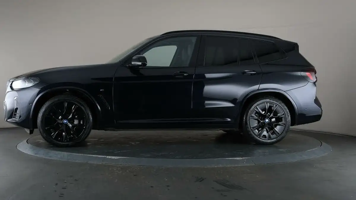 2021-bmw-ix3-e-m-sport-pro-big-31