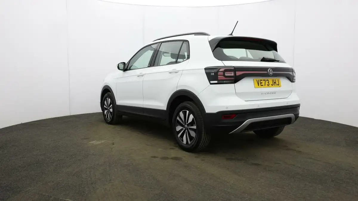 2024-volkswagen-t-cross-10-tsi-move-110ps-dsg-big-47