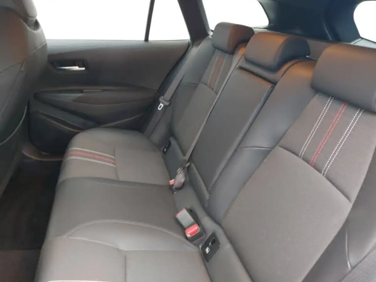 2022-toyota-corolla-18-vvt-i-gr-sport-138bhp-touring-sports-big-5