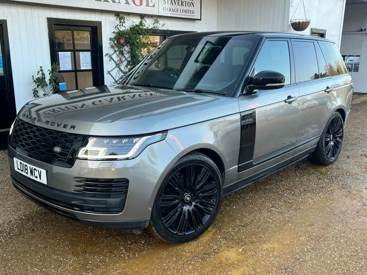 2018-land-rover-range-rover-30tdv6-autobiography-big-12