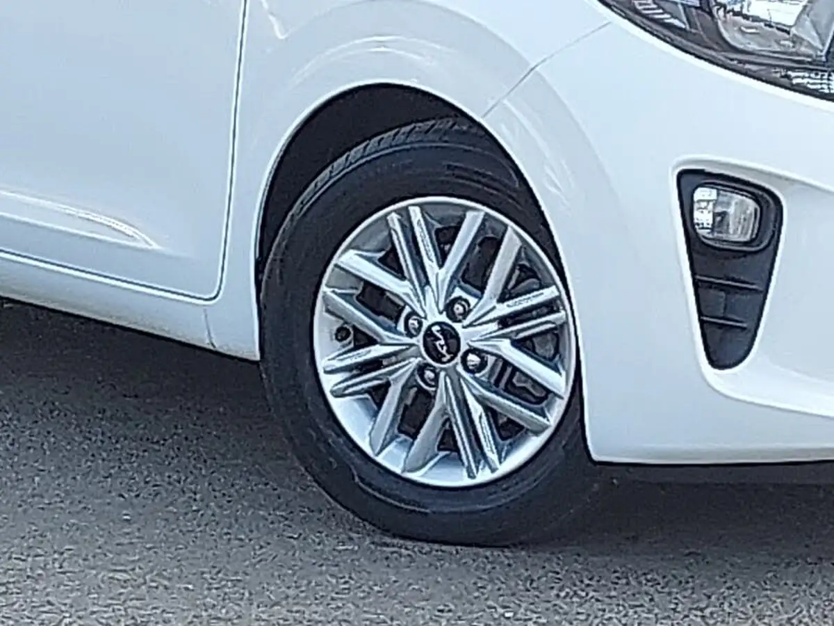 2023-kia-picanto-10-2-big-8