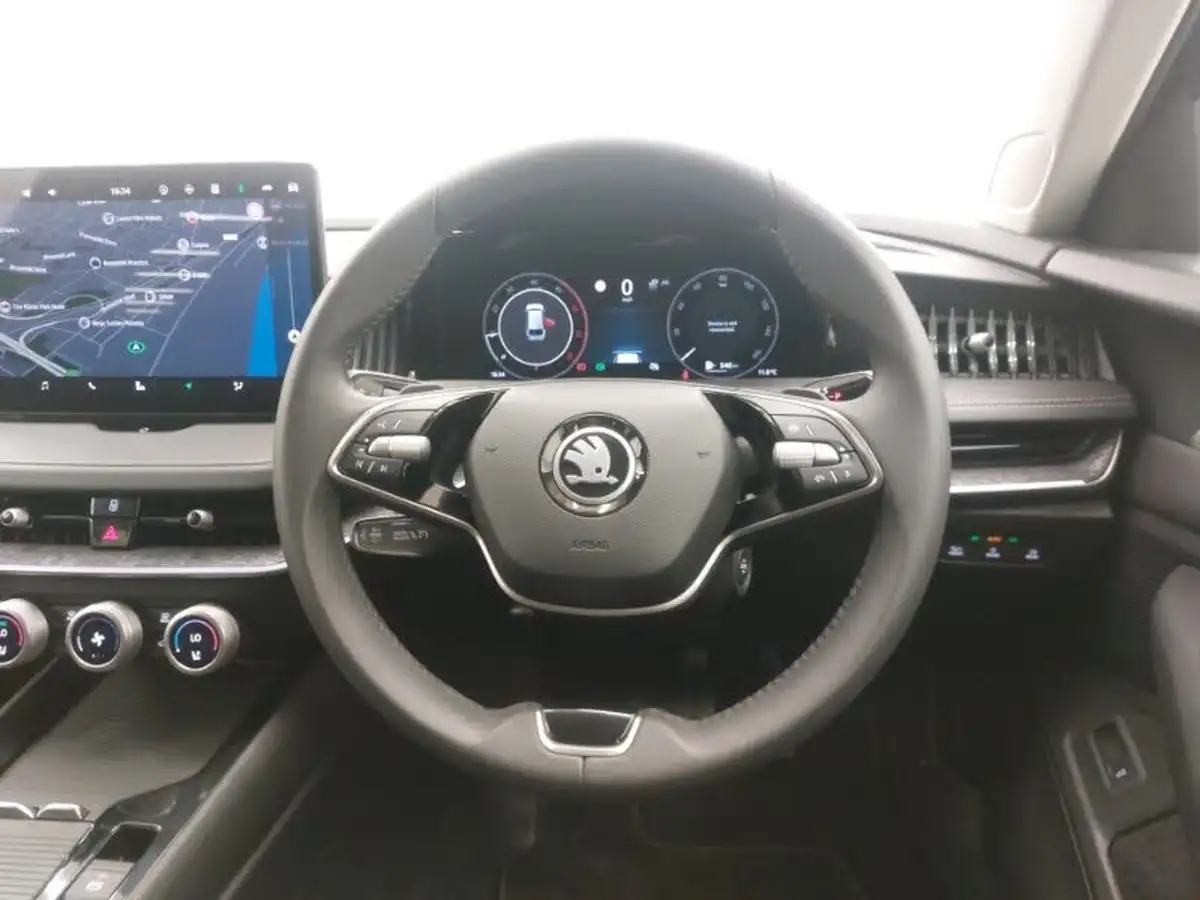 2024-skoda-superb-20tdi-se-l-150ps-scr-estate-dsg-big-6