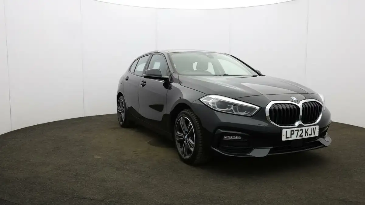 2022-bmw-1-series-15-118i-sport-dct-big-46