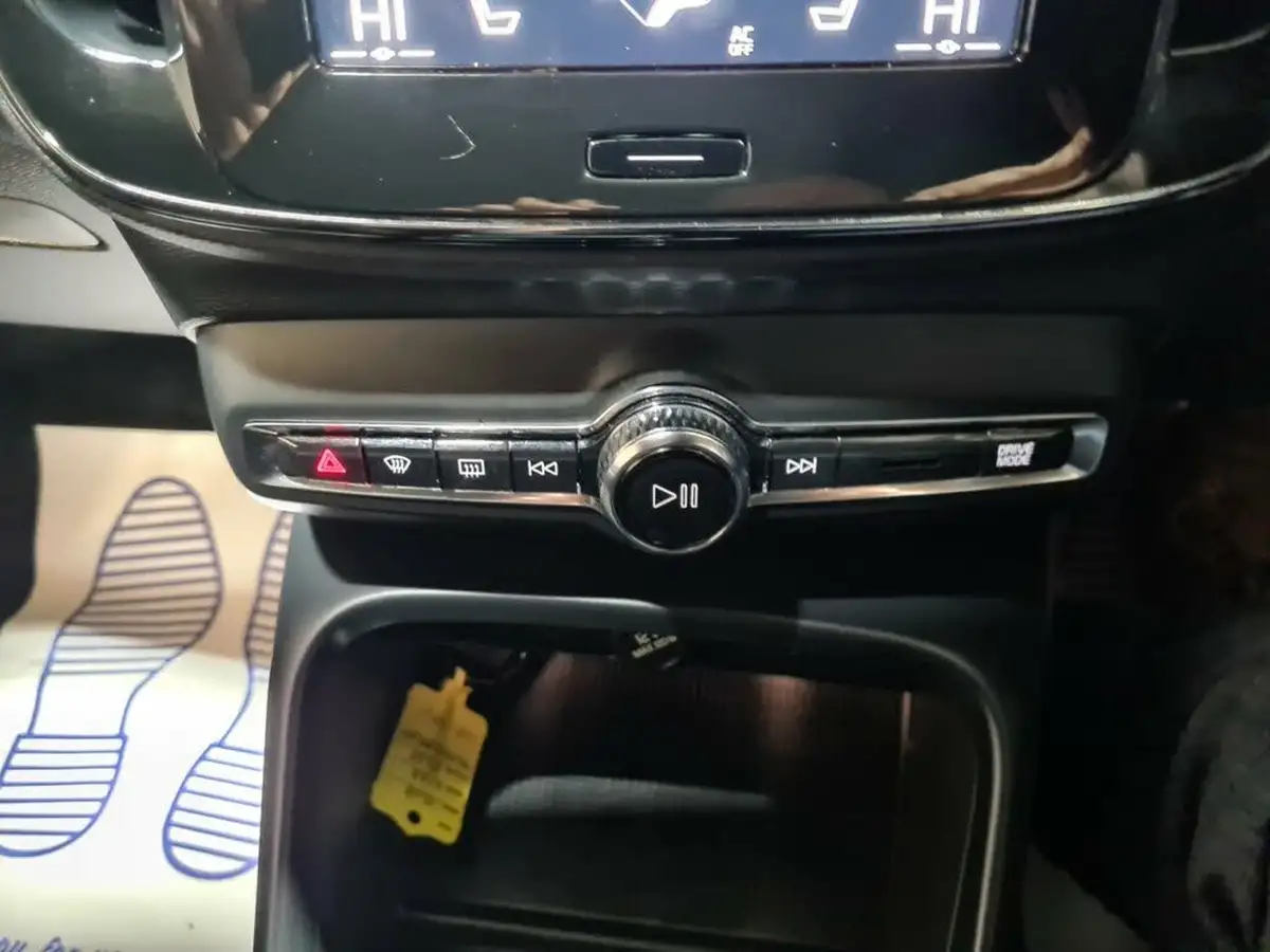 2021-volvo-xc40-15-t3-r-design-pro-161bhp-auto-big-26