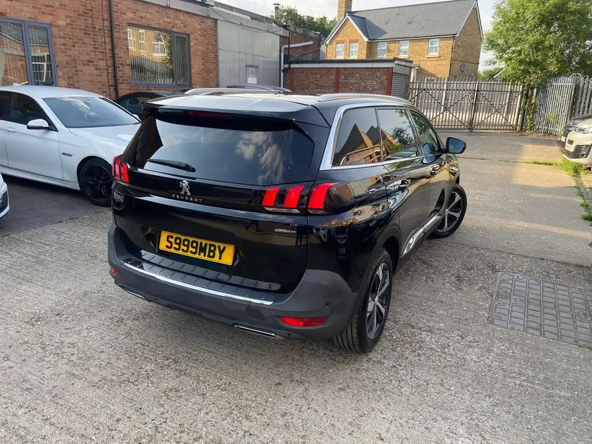 2018-peugeot-5008-suv-16-bluehdi-gt-line-eat6-big-24