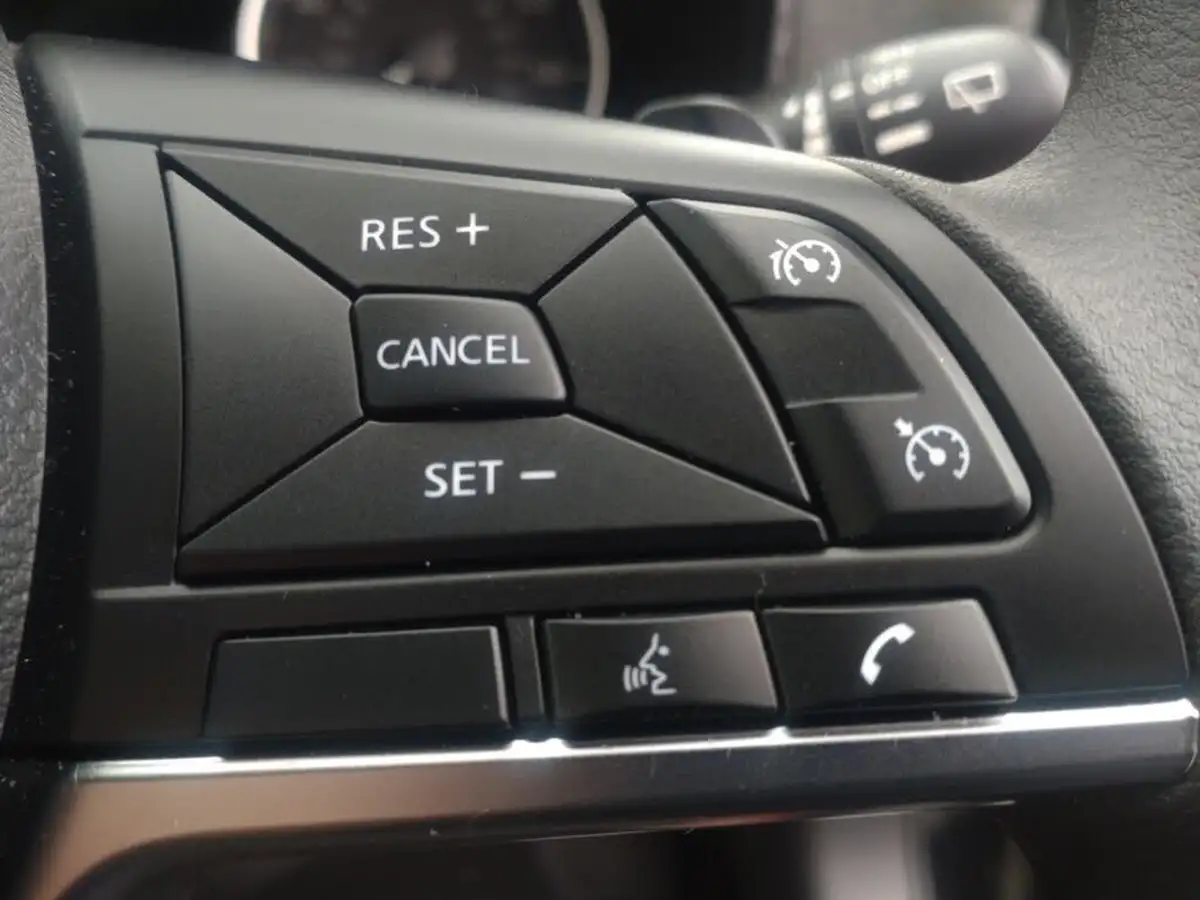 2024-nissan-juke-10-dig-t-acenta-premium-dct-big-10