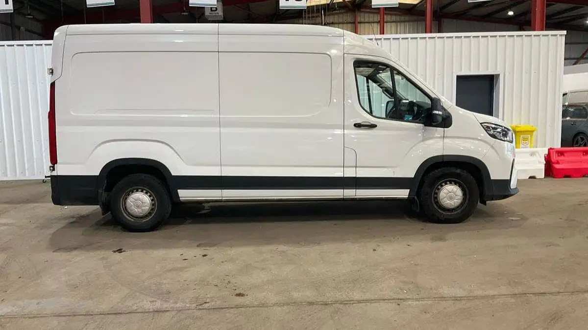 2023-maxus-deliver-9-big-6
