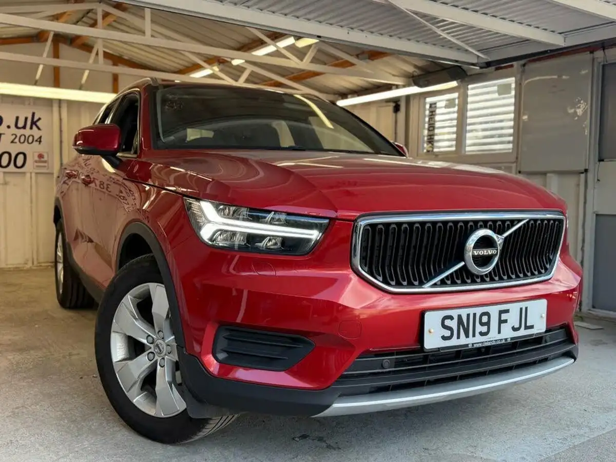2019-volvo-xc40-15-t3-momentum-163bhp-big-14