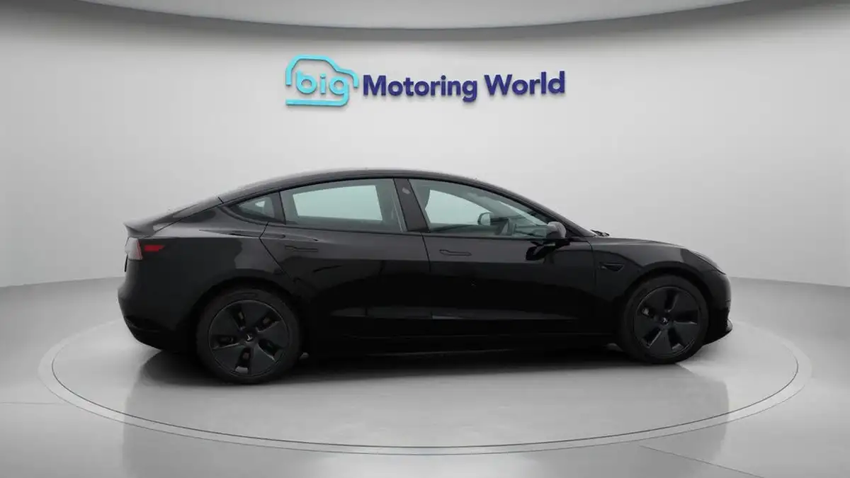 2021-tesla-model-3-e-standard-plus-big-8