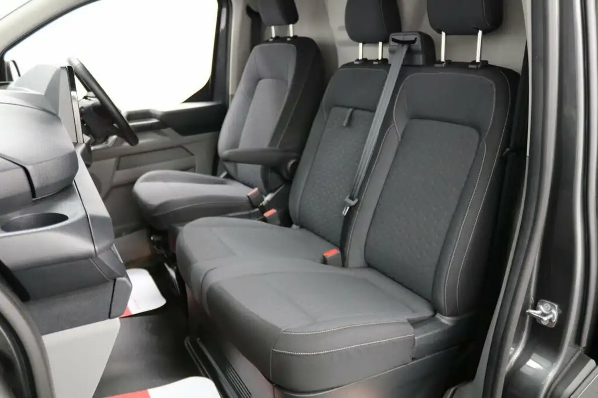 2023-ford-transit-custom-20tdci-320-l1h1-limited-136pseu6e-panel-van-1996cc-auto-big-15