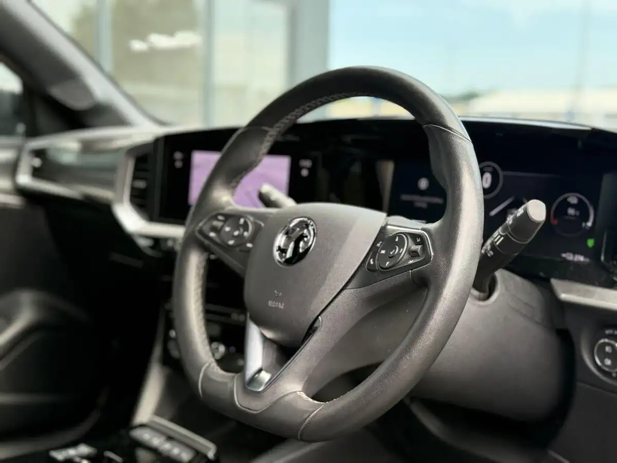 2022-vauxhall-mokka-e-ultimate-big-2
