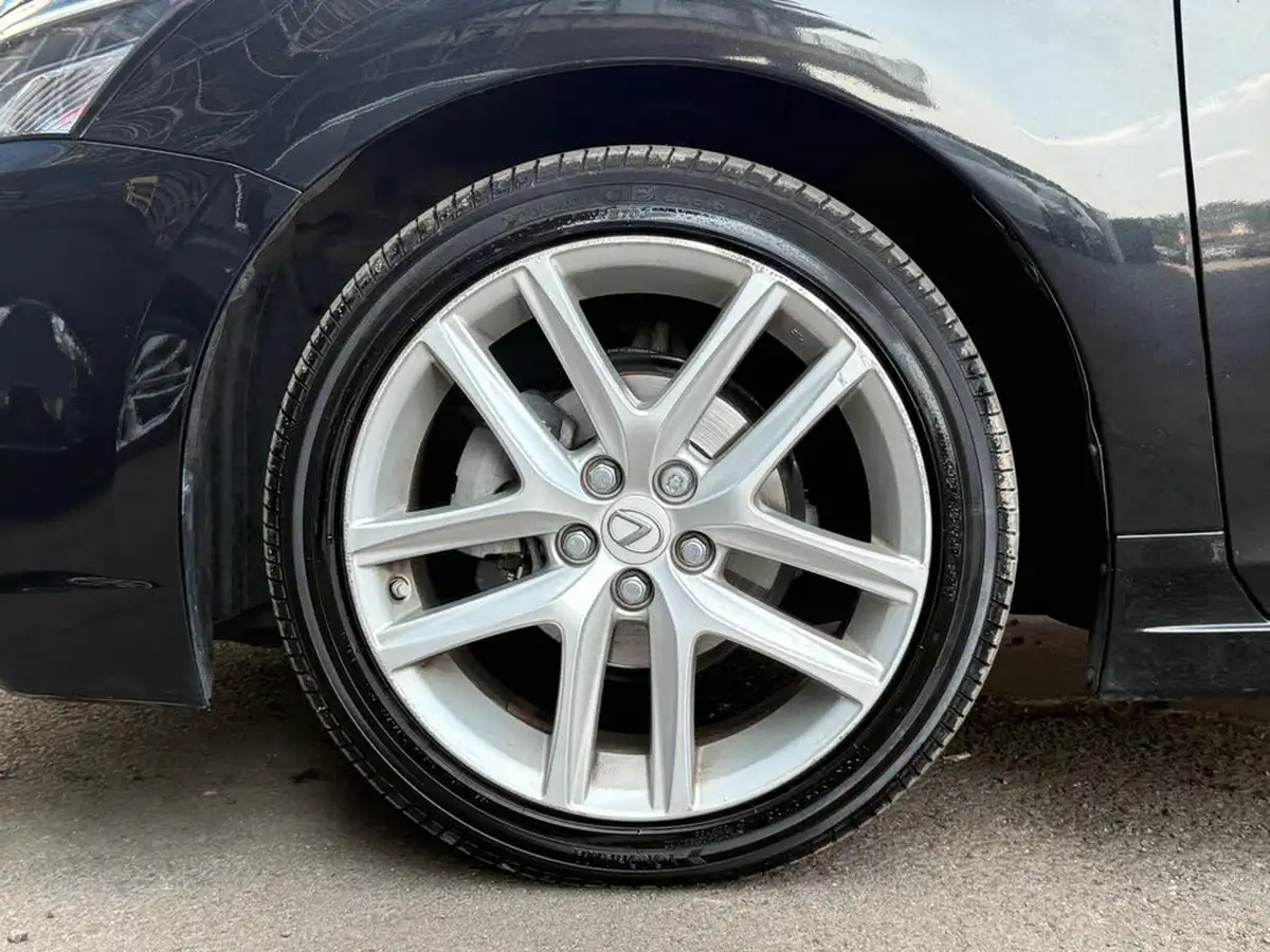 2020-lexus-ct-200h-18-ct-big-15