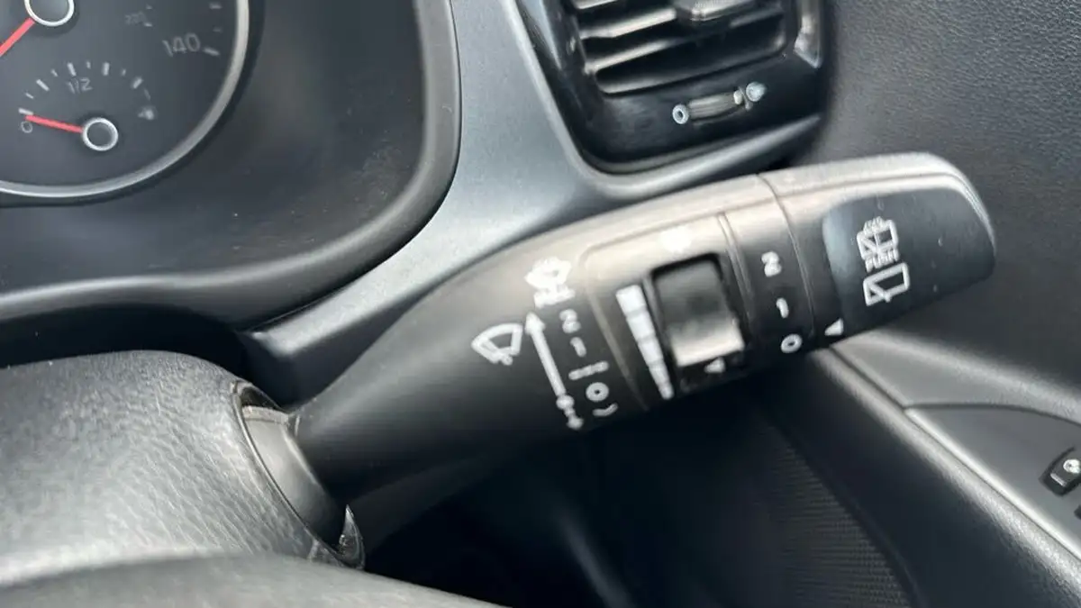2018-kia-rio-10-t-gdi-2-big-14