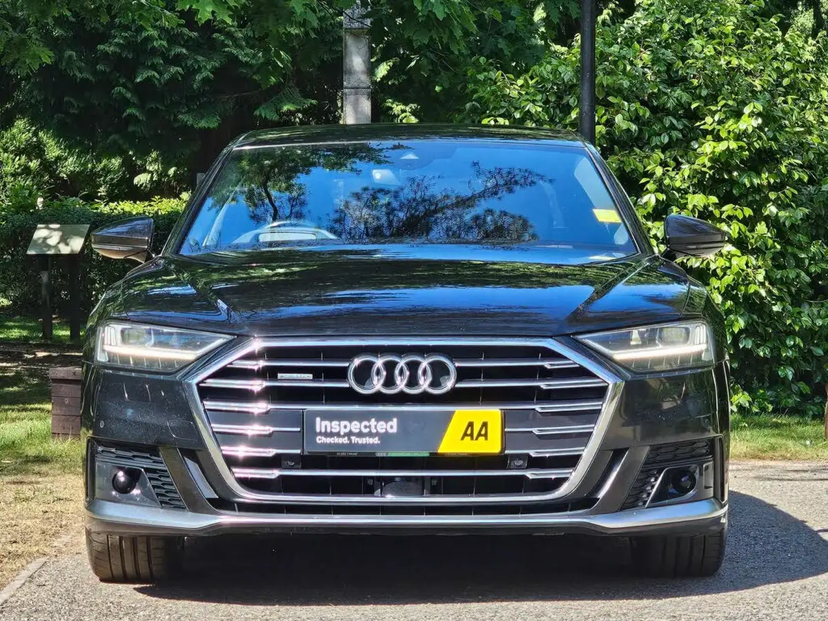 2019-audi-a8-30-55-tfsi-l-s-line-big-1