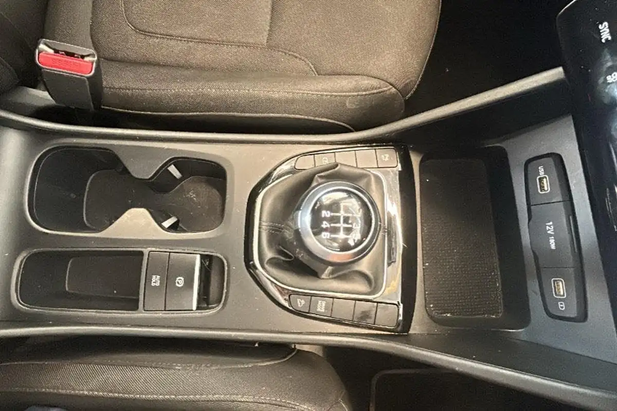 2022-hyundai-tucson-16-t-gdi-se-connect-150ps-big-21