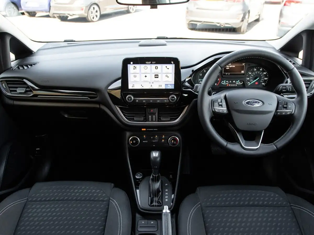 2018-ford-fiesta-10t-zetec-5d-powershift-big-2