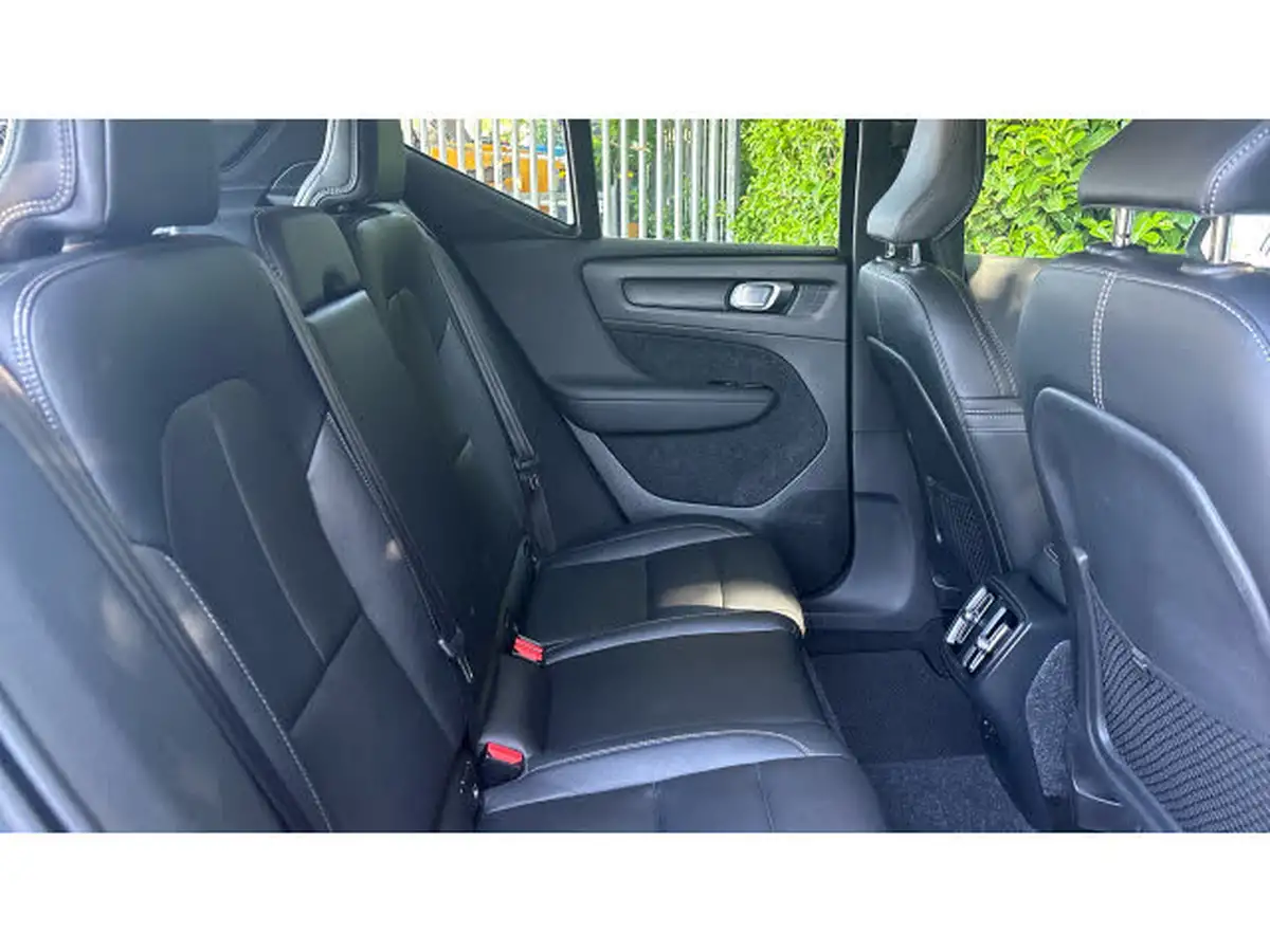 2020-volvo-xc40-20-b4-inscription-pro-big-9