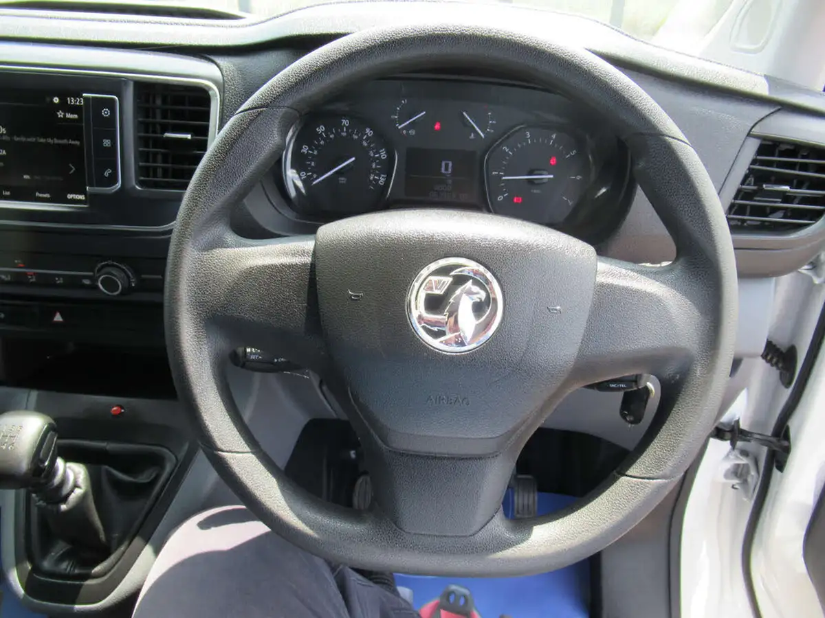 2020-vauxhall-vivaro-15td-2900-l2h1-edition-big-18