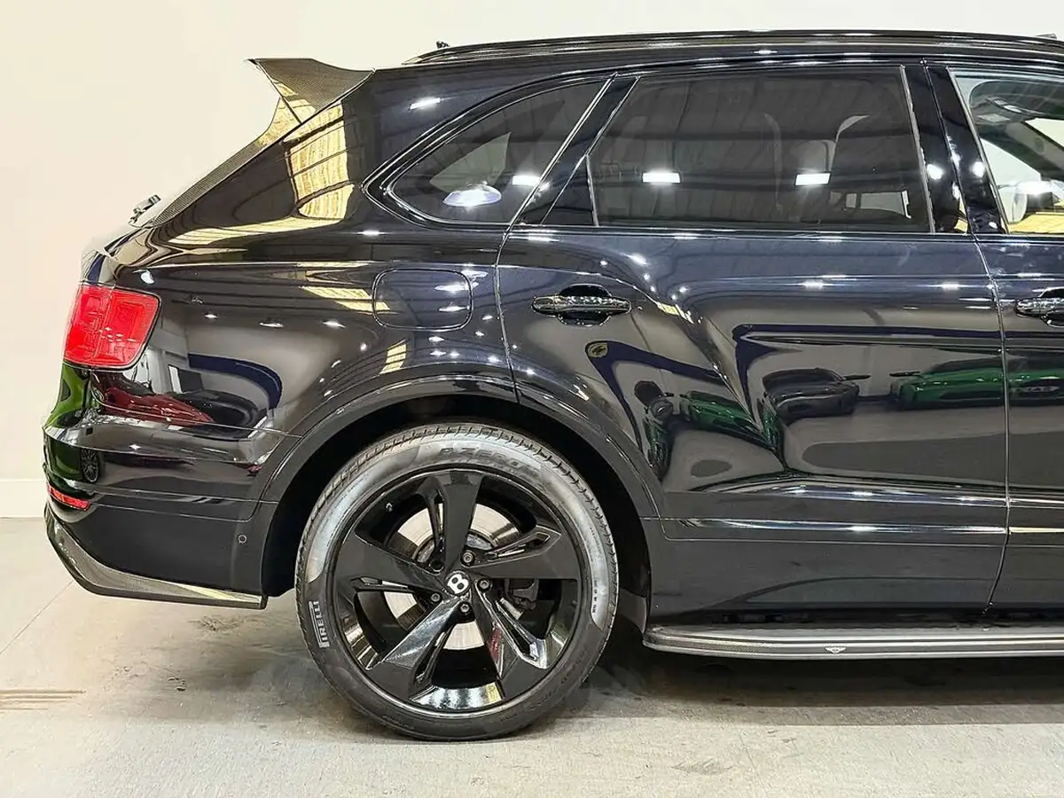 2016-bentley-bentayga-60-w12-big-14