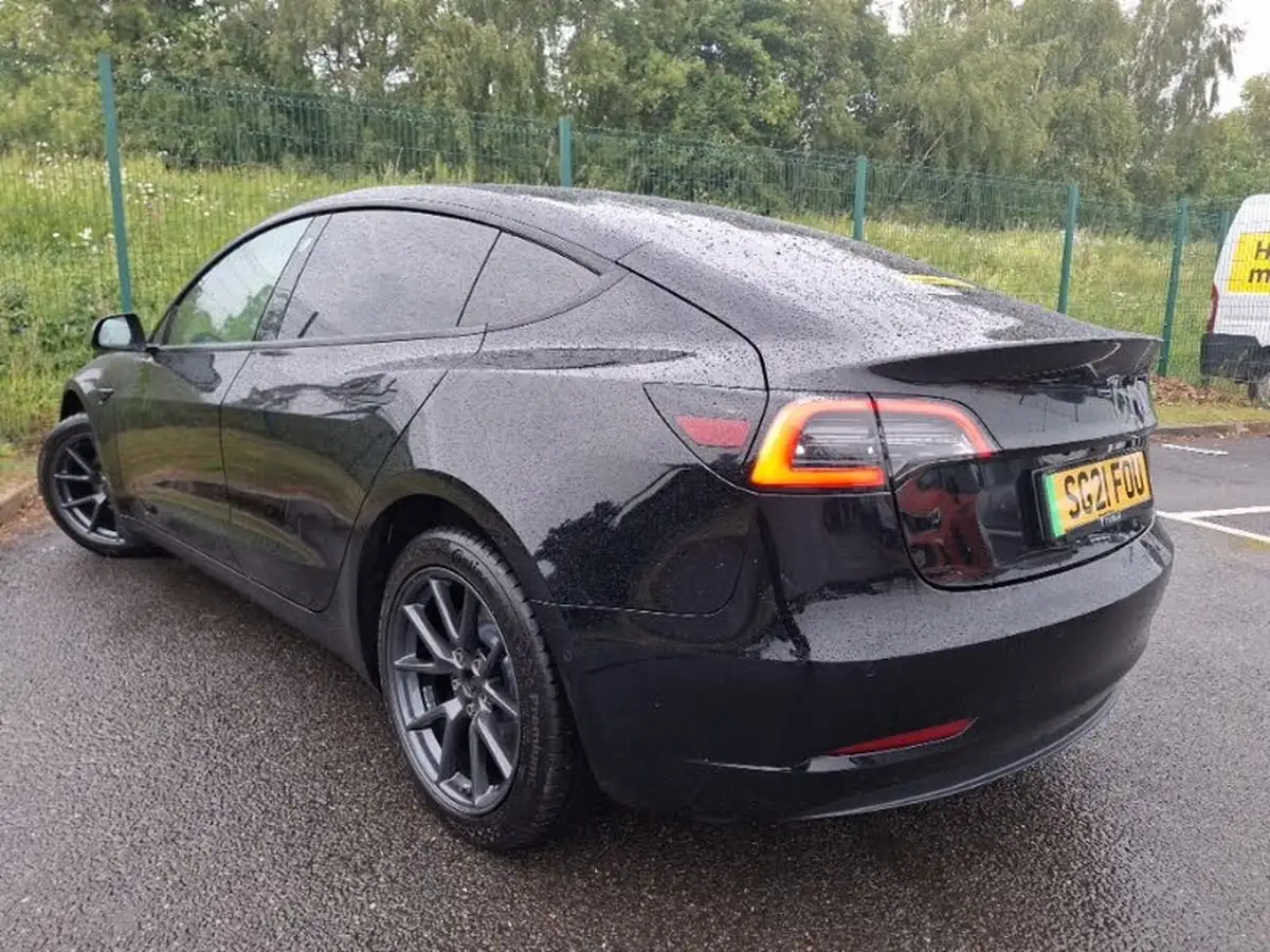 2021-tesla-model-3-e-long-range-4x4-big-1
